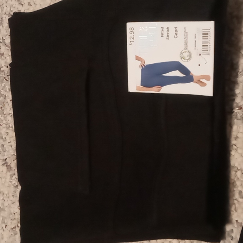 Black Capri pants by Time and Tru